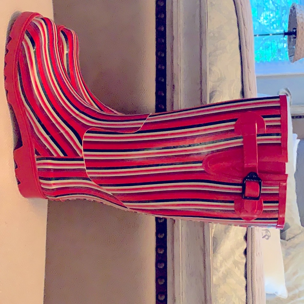 Red Rainboots